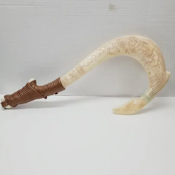 Disney Moana Maui's Magical Fish Hook Toy Lights Up Cosplay 20" Works - Picture 2 of 11